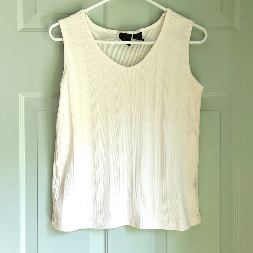 Erika', Woman's Lg White,"V" Neck Sleevess Top,Stitched Neck & Arm Bands - Picture 1 of 8